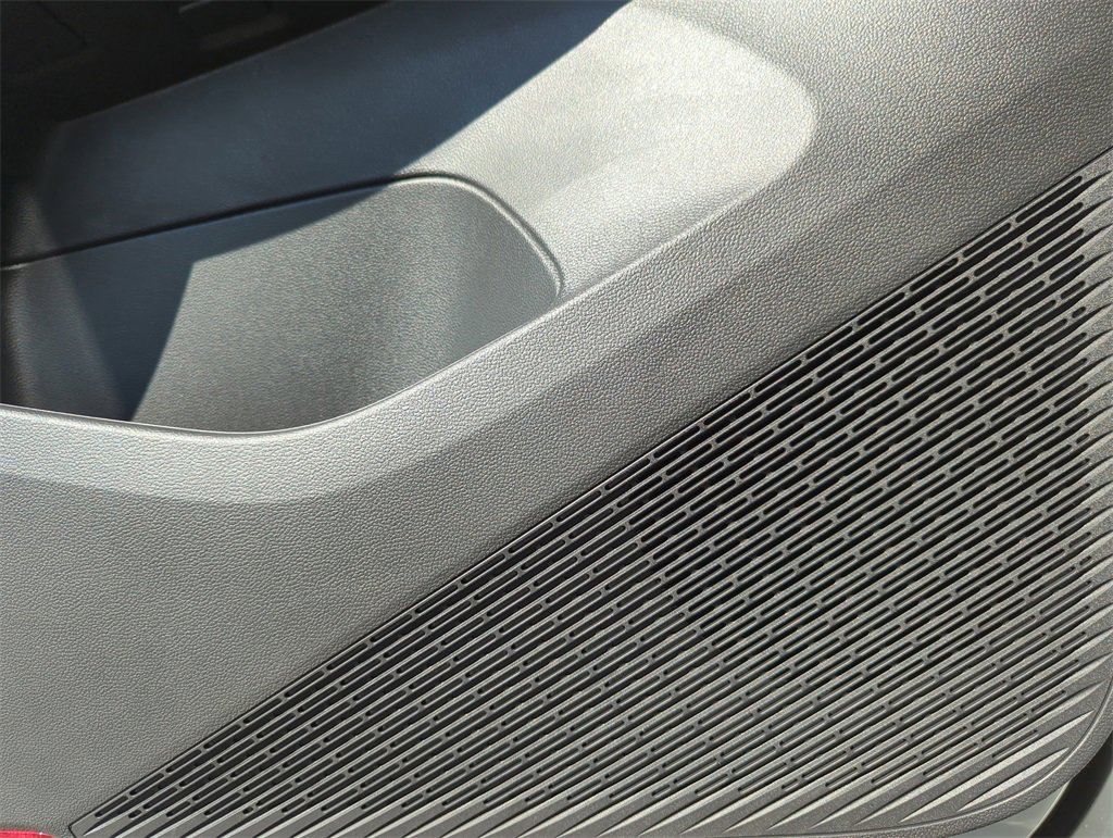 New 2026 Volkswagen Atlas Cross Sport SE image 27