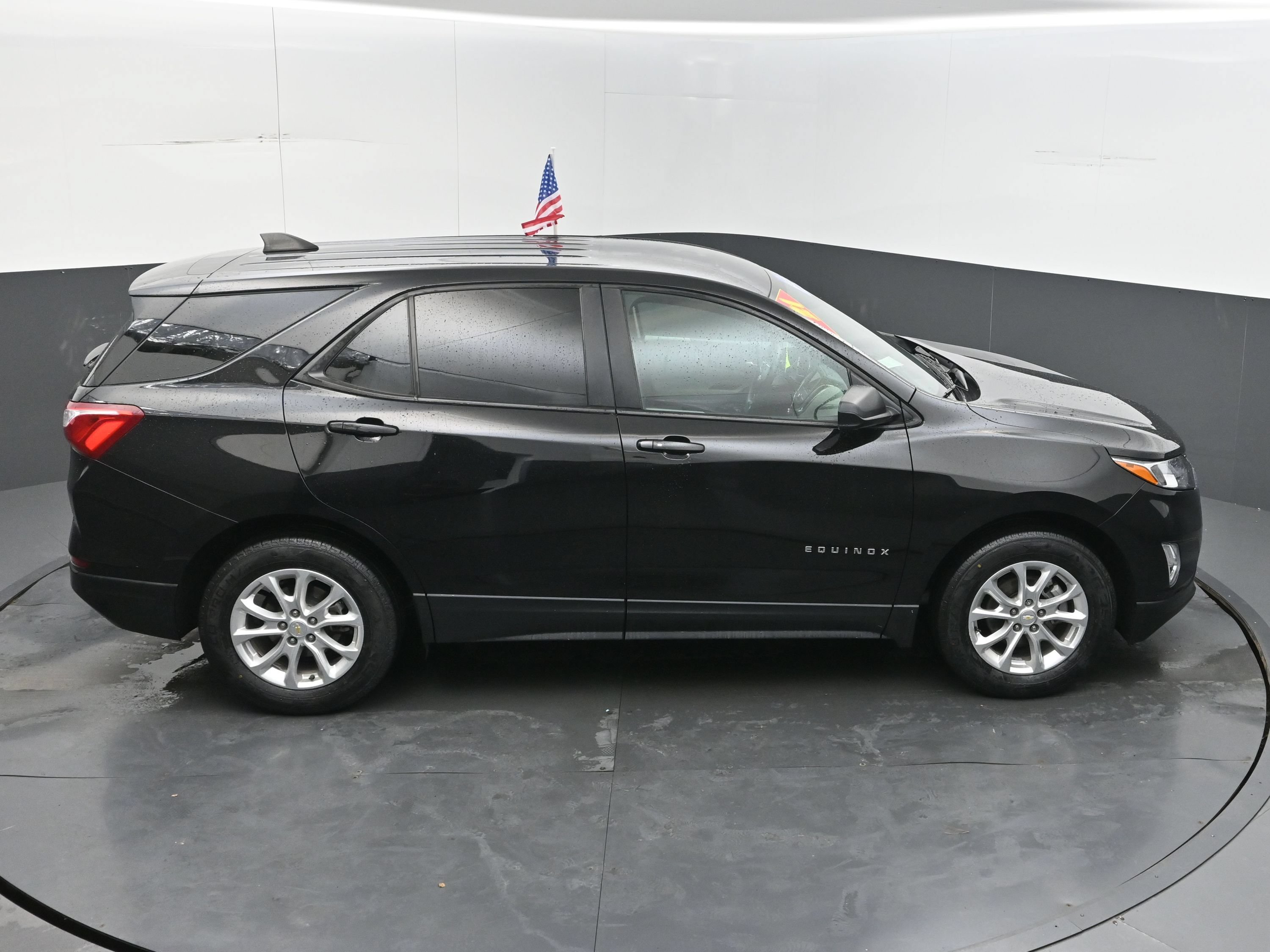 Used 2021 Chevrolet Equinox LS w/ LS Convenience Package FWD image 40