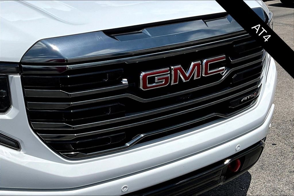 Used 2024 GMC Sierra 1500 AT4 w/ Technology Package image 33
