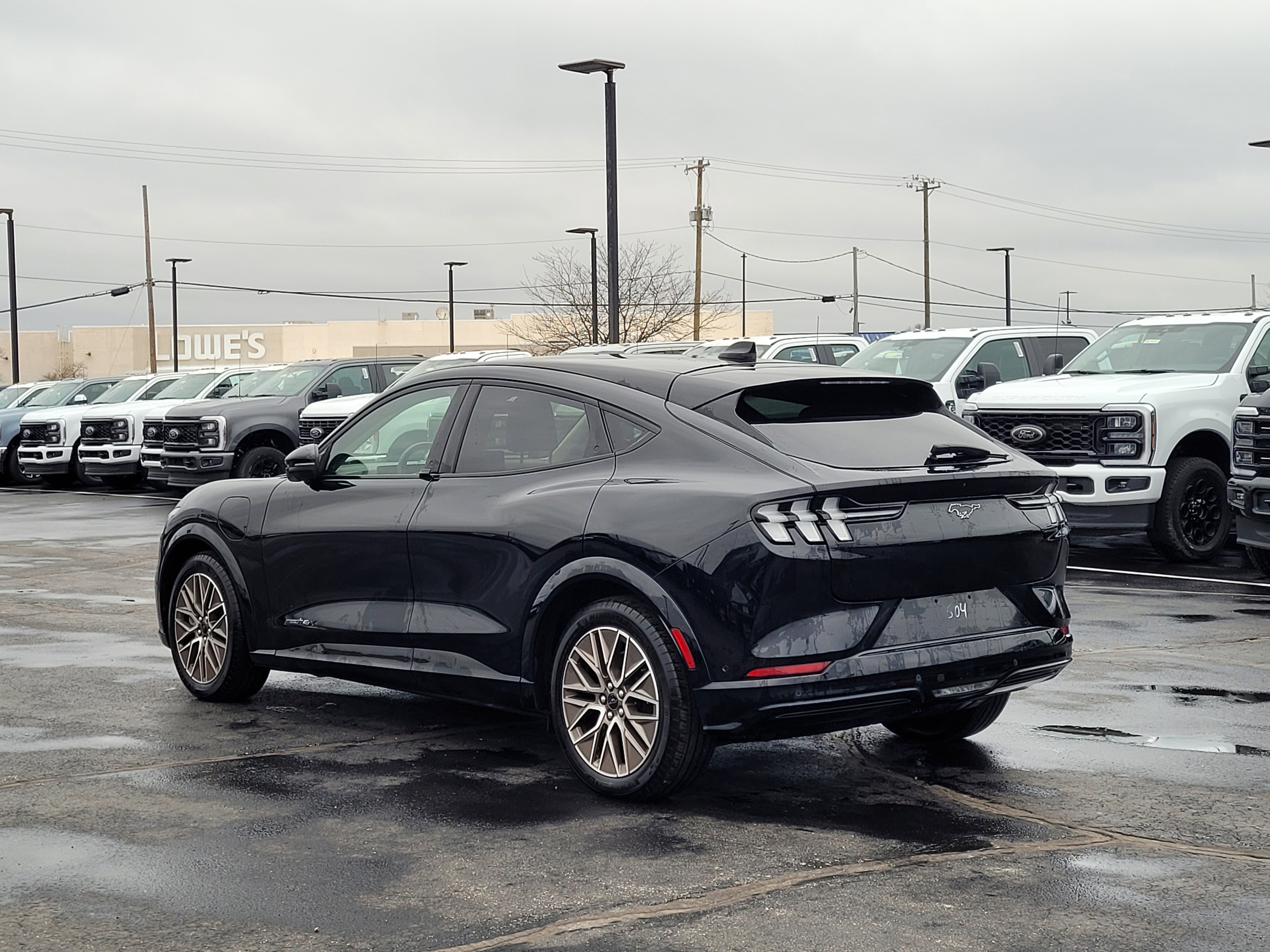 Used 2024 Ford Mustang Mach-E Premium image 6