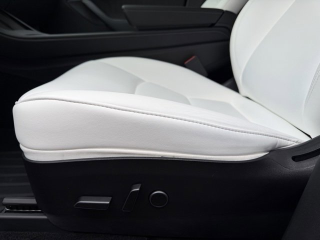 Used 2022 Tesla Model Y Performance image 14