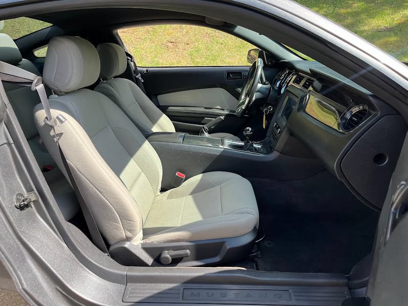Used 2014 Ford Mustang GT RWD image 34