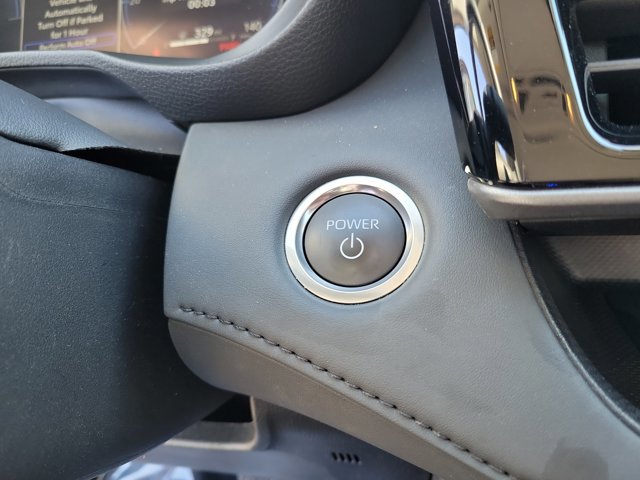 Used 2025 Toyota Highlander Limited image 34