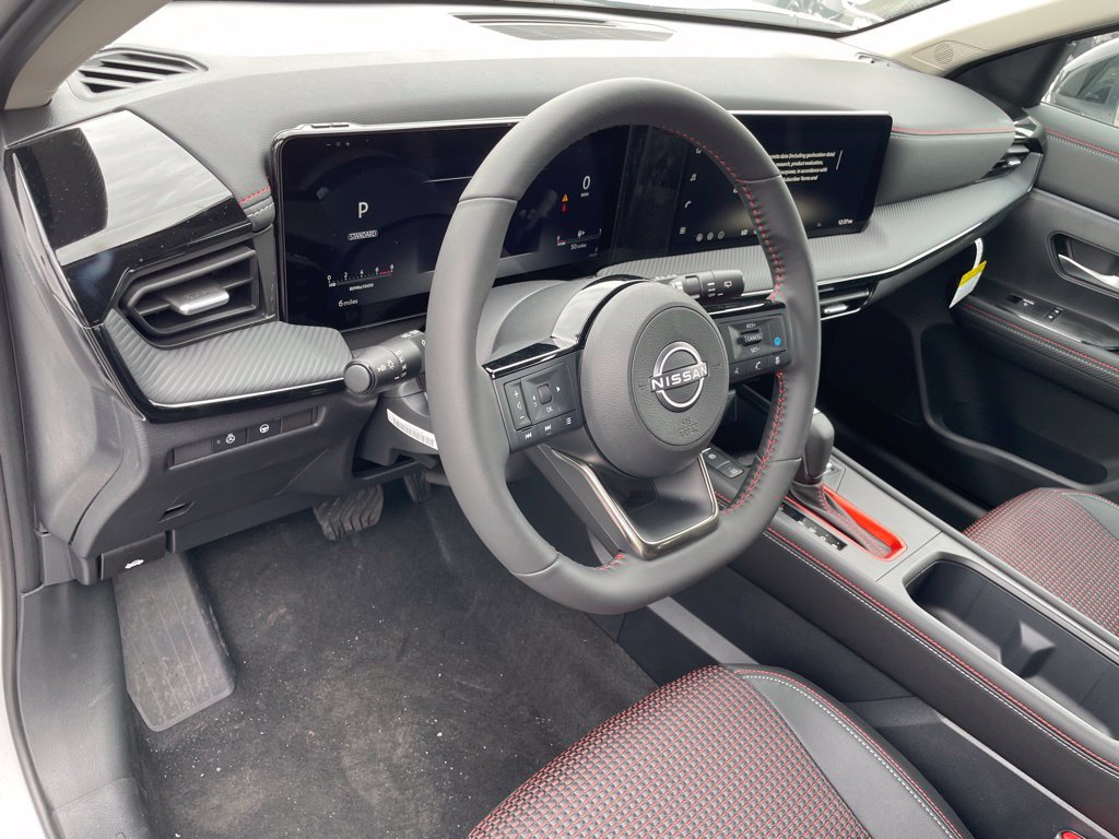 New 2026 Nissan Kicks SR w/ SR Premium Package AWD/4WD image 9