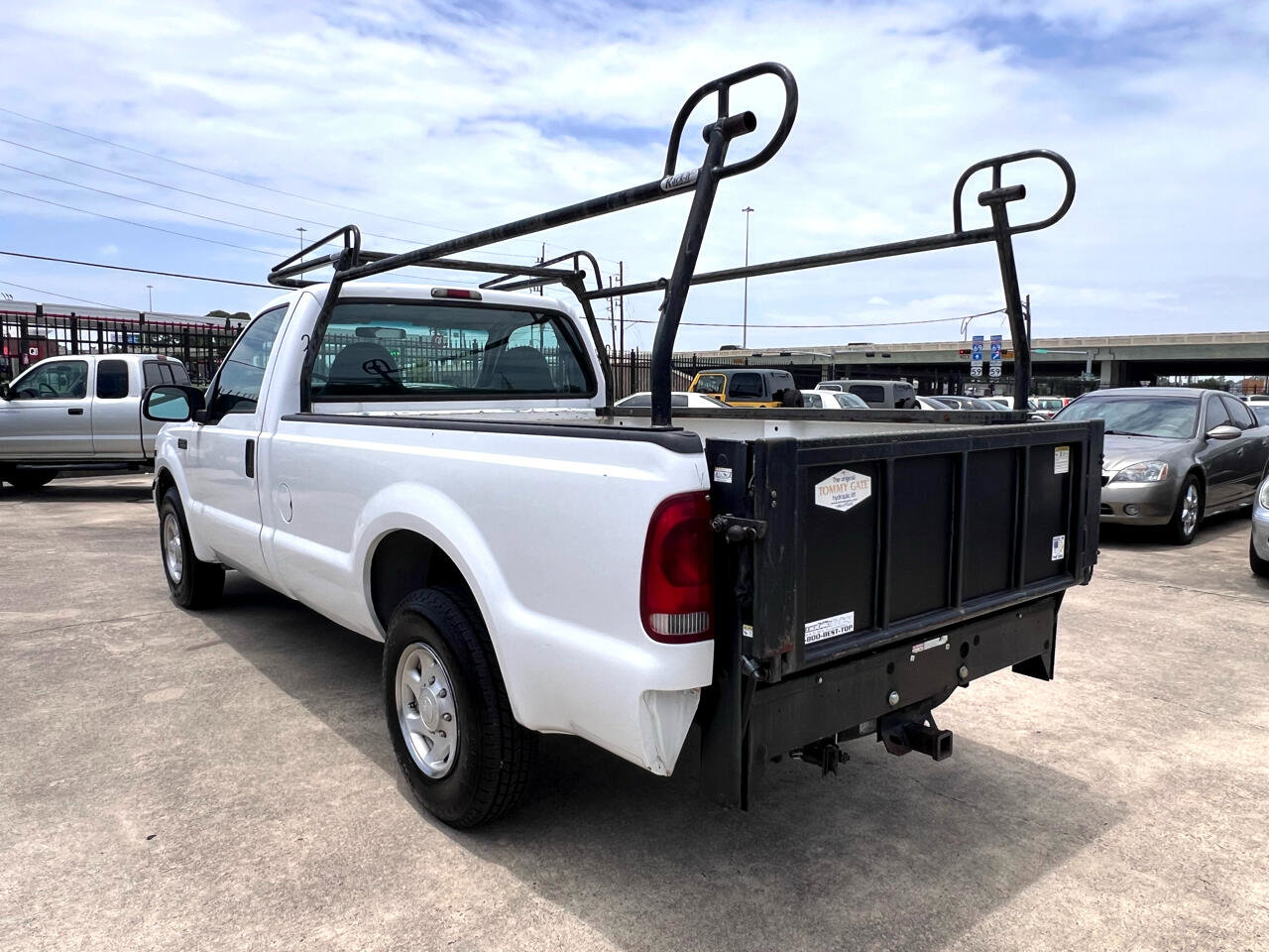 Used 2002 Ford F250 XL image 4