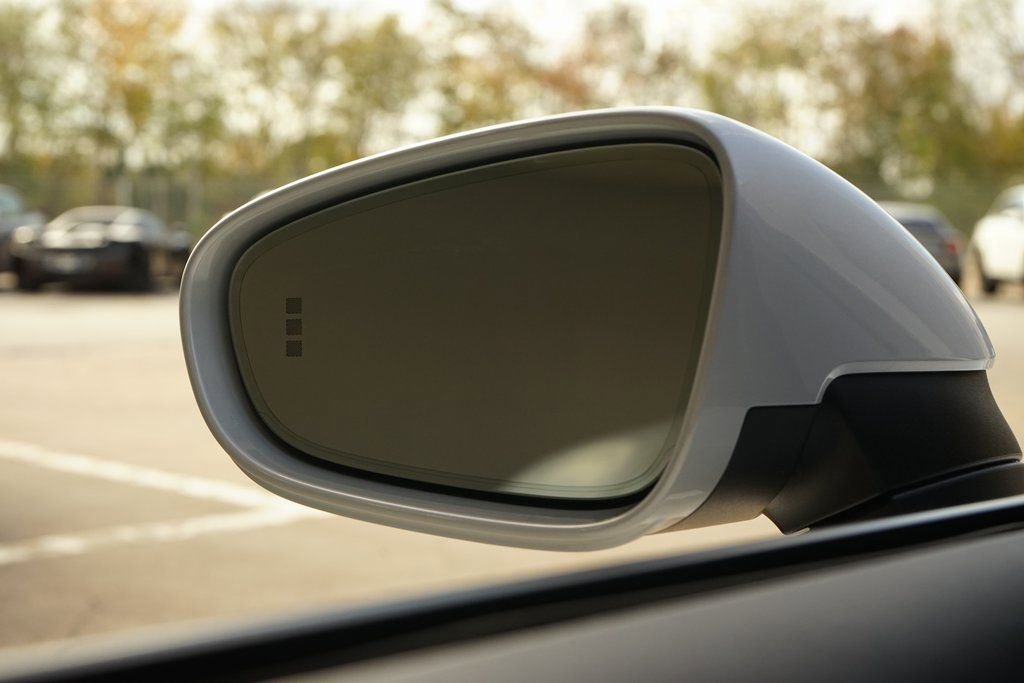 Used 2025 Porsche 911 Carrera image 25