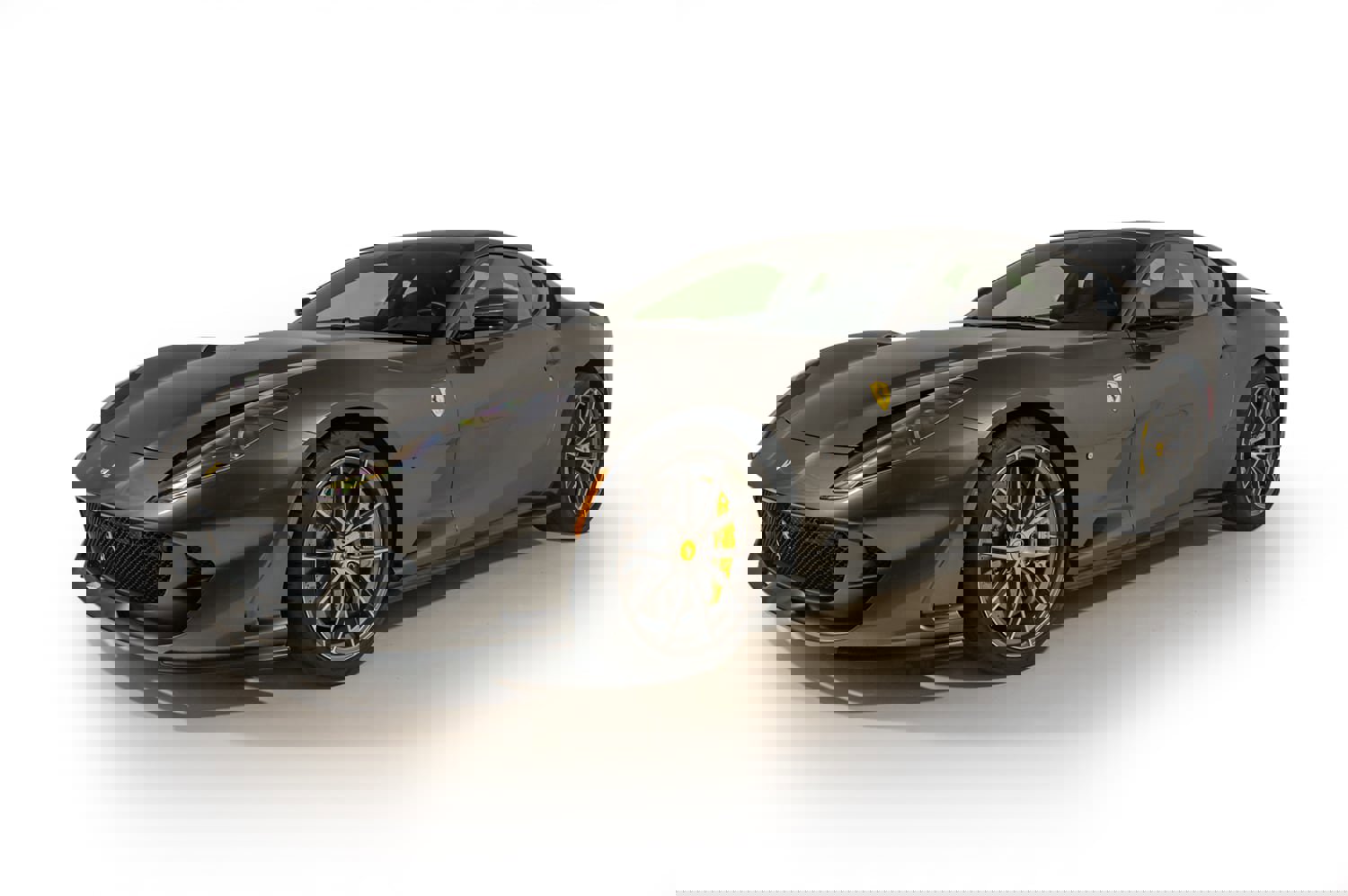 Used 2020 Ferrari 812 Superfast image 2