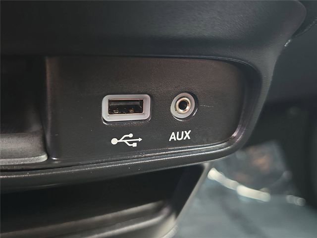 Used 2020 Chrysler Pacifica Touring-L image 22