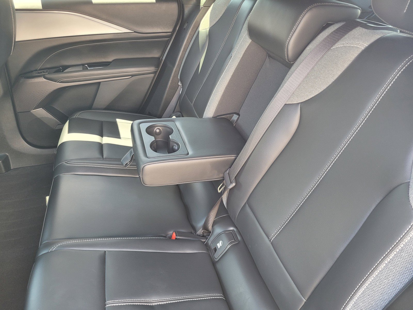 Certified 2024 Cadillac Lyriq Tech AWD/4WD image 11
