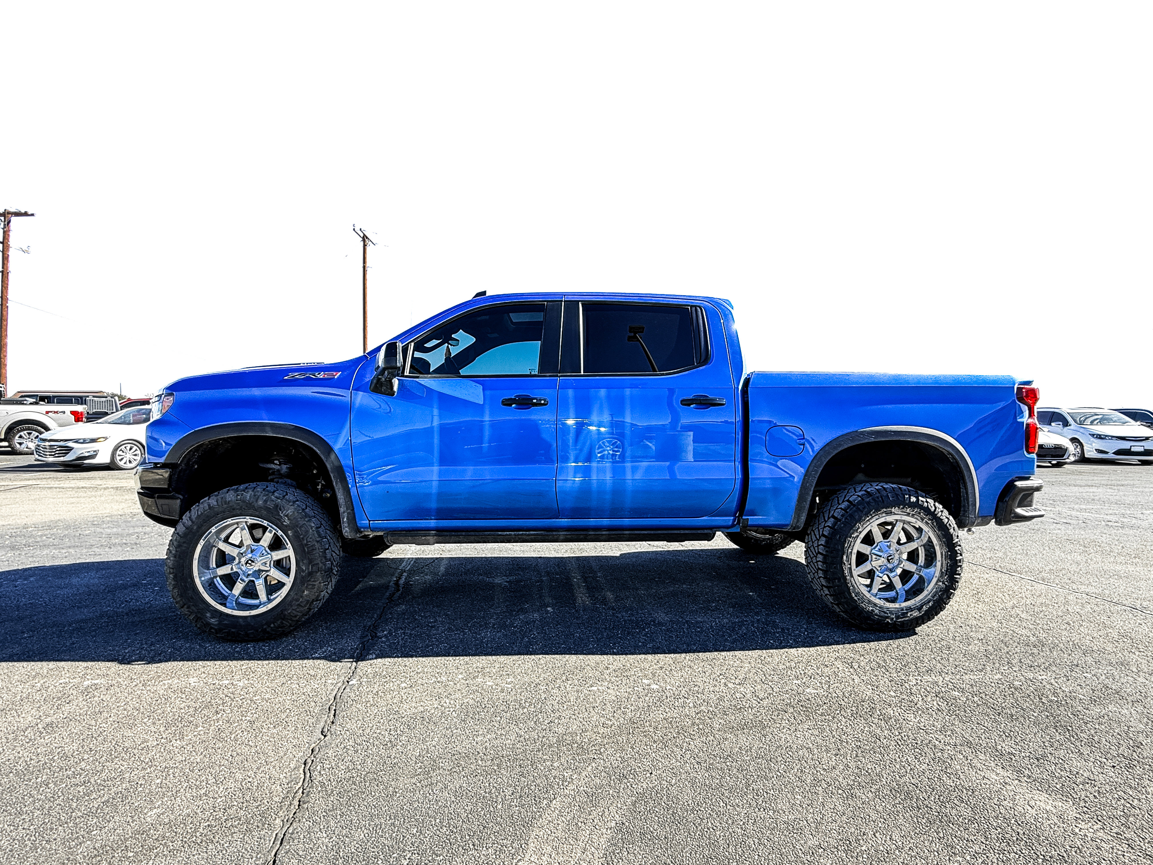 Used 2025 Chevrolet Silverado 1500 ZR2 w/ Technology Package image 8