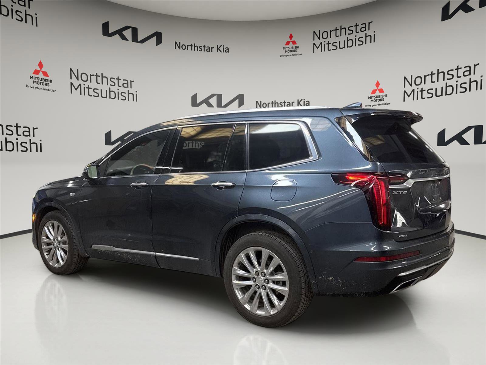 Used 2020 Cadillac XT6 Premium Luxury image 3