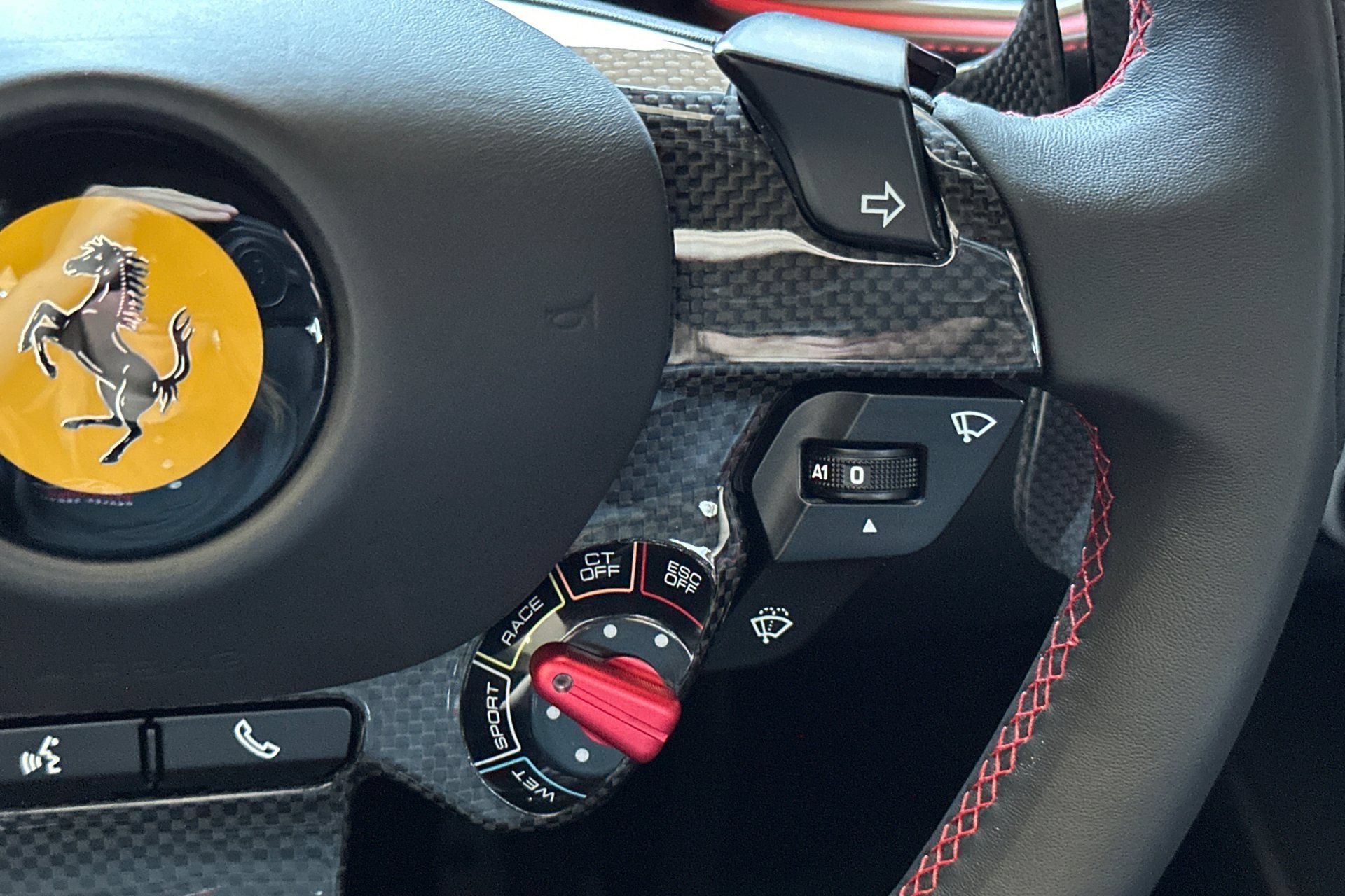 Used 2018 Ferrari 812 Superfast RWD image 30