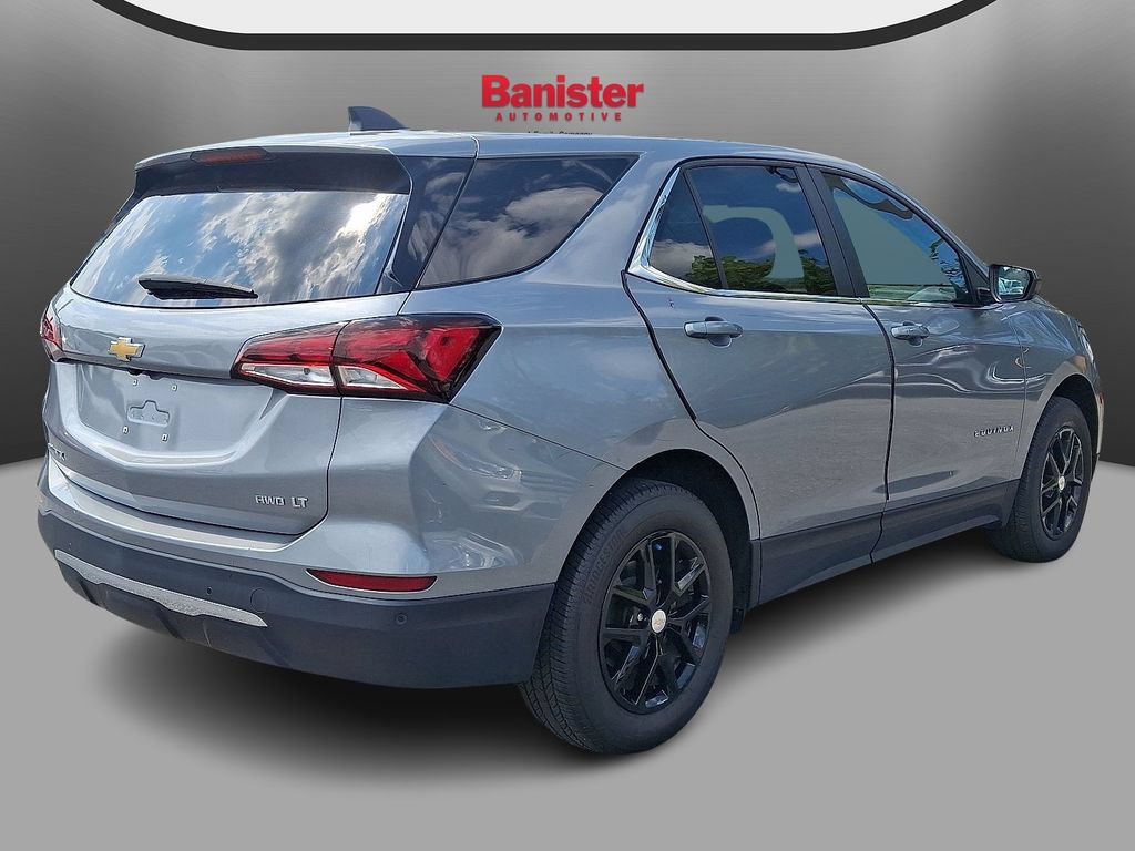 Used 2024 Chevrolet Equinox LT AWD/4WD image 4