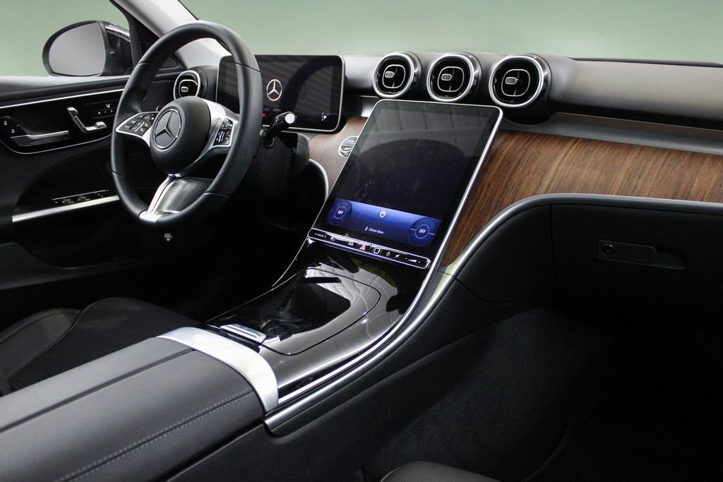Used 2024 Mercedes-Benz C 300 Sedan image 21