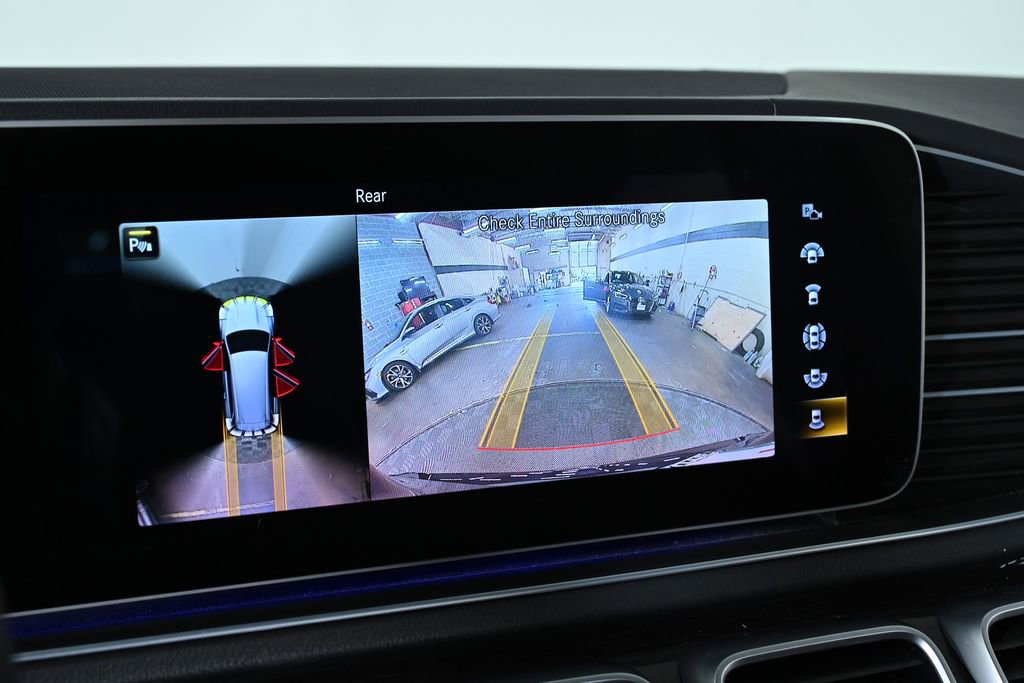 Used 2022 Mercedes-Benz GLS 450 4MATIC image 18