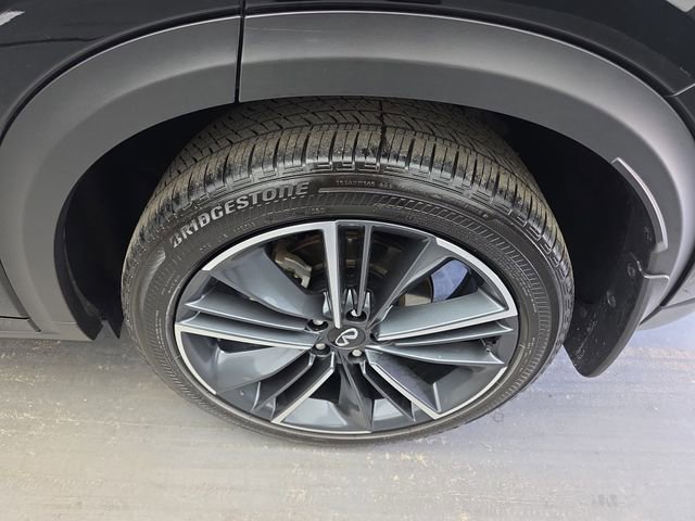Used 2025 INFINITI QX55 Luxe w/ Cargo Package image 16