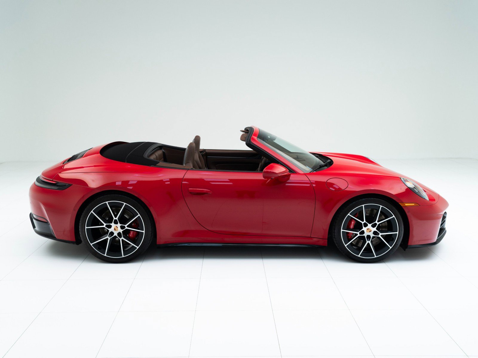 Used 2025 Porsche 911 Carrera S image 8