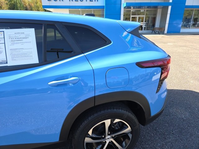 Used 2024 Chevrolet Trax RS w/ Sunroof Package image 32