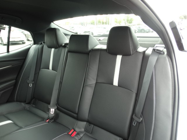 New 2026 Toyota Camry Hybrid FWD image 10