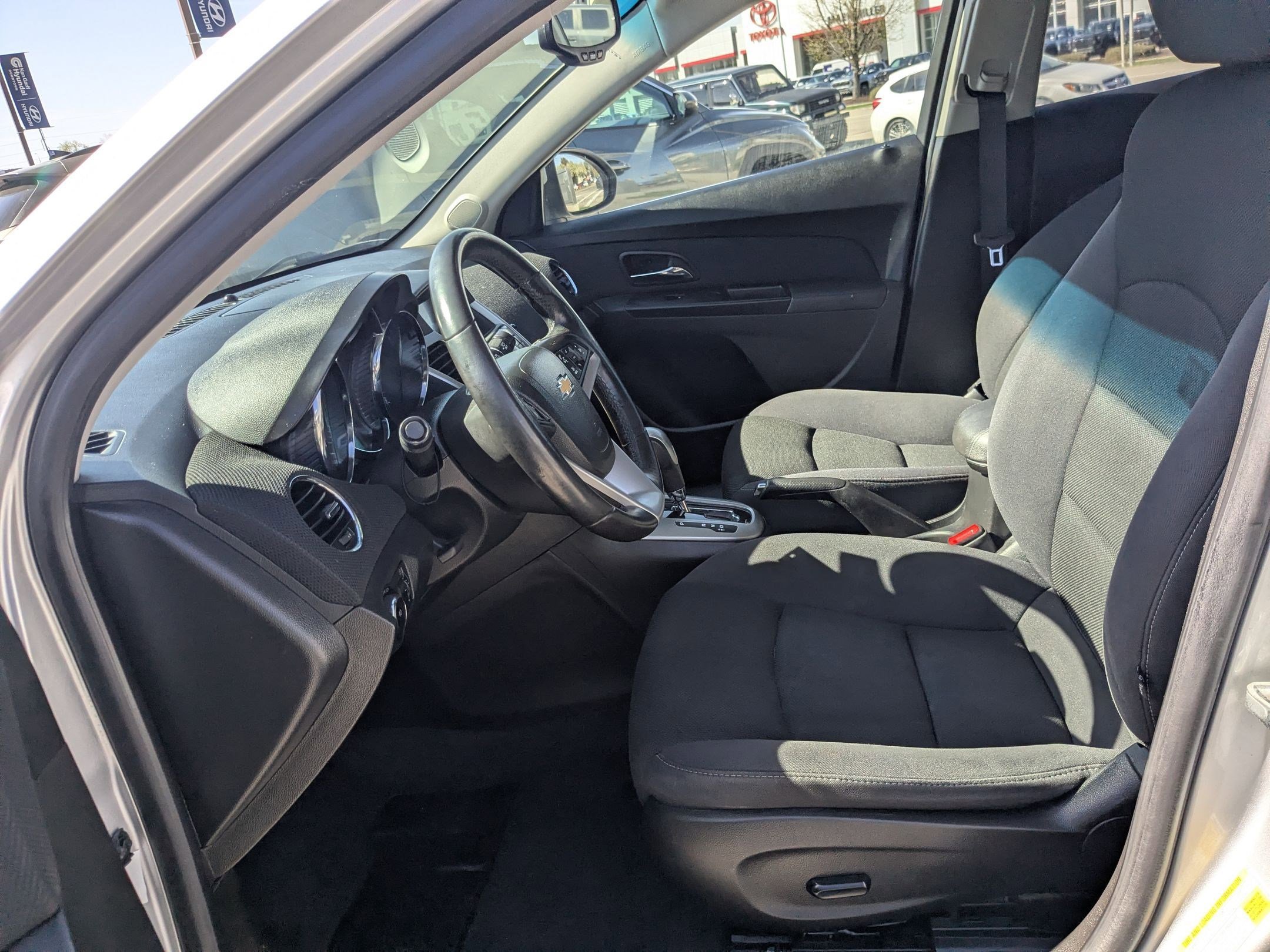 Used 2014 Chevrolet Cruze LT w/ RS Package image 27