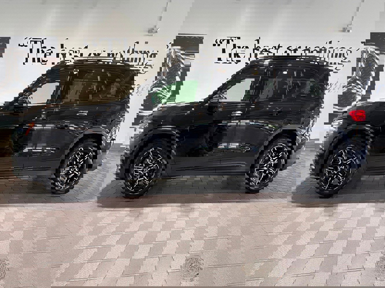 Used 2024 Mercedes-Benz GLB 250 4MATIC image 7