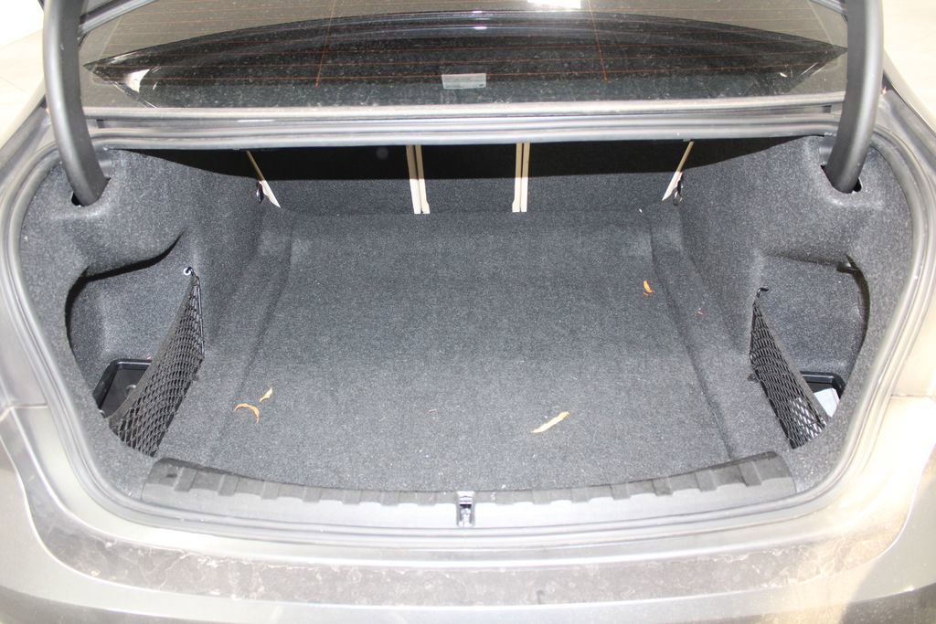 Used 2019 BMW 330i xDrive Sedan image 13