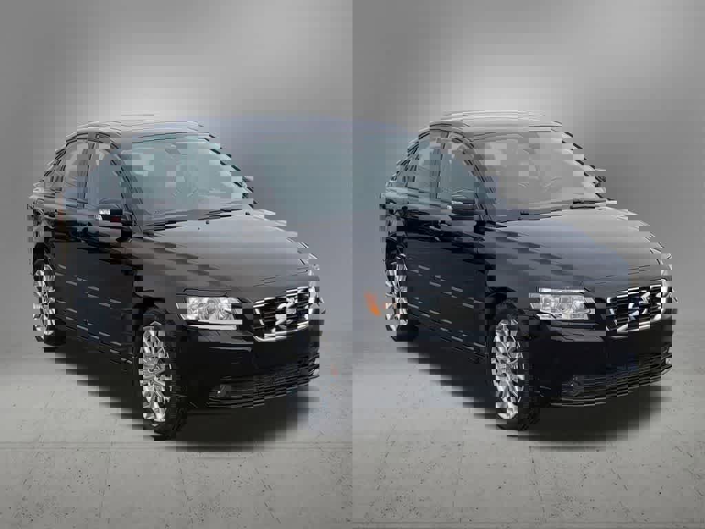 Used 2011 Volvo S40 T5 w/ Preferred Pkg FWD image 8