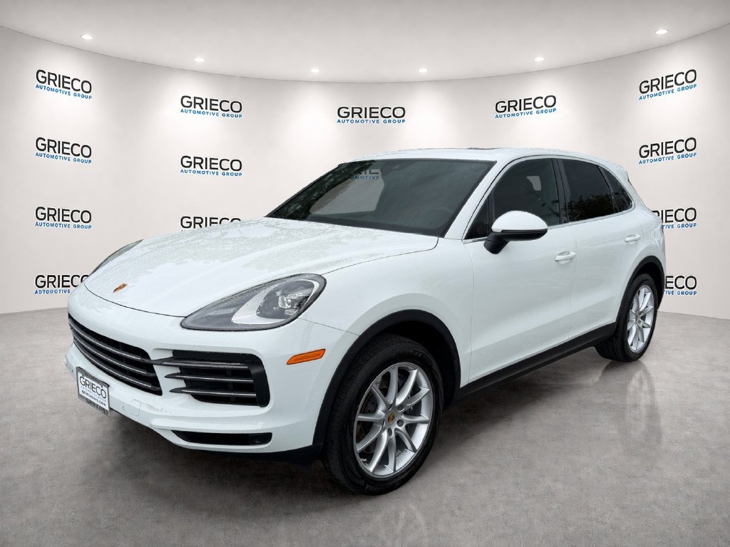 Used 2023 Porsche Cayenne w/ Premium Package AWD/4WD image 3