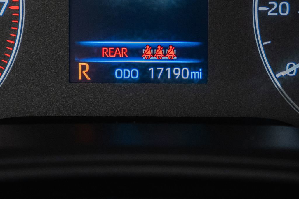 Used 2025 Toyota Corolla LE image 37