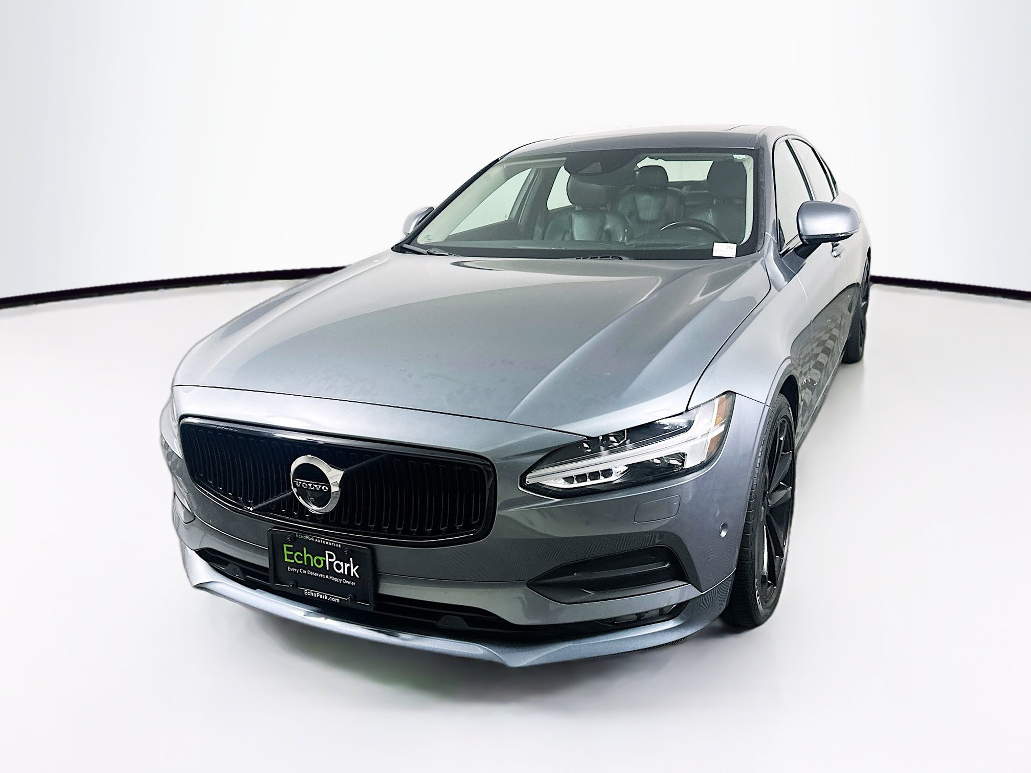Used 2019 Volvo S90 T5 Momentum FWD image 3