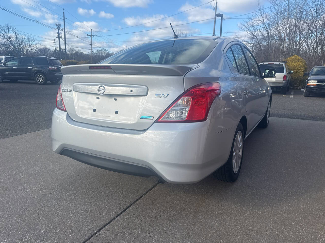 Used 2016 Nissan Versa SV image 19