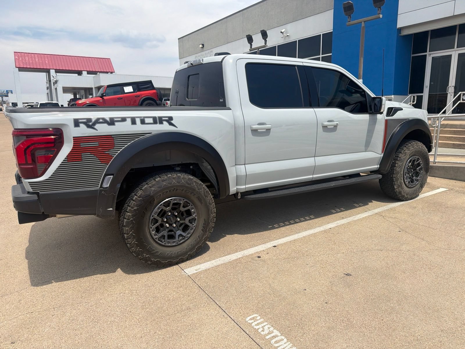Used 2026 Ford F150 Raptor w/ Equipment Group 803A Raptor R AWD/4WD image 3