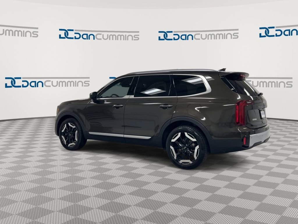 Used 2024 Kia Telluride S image 6