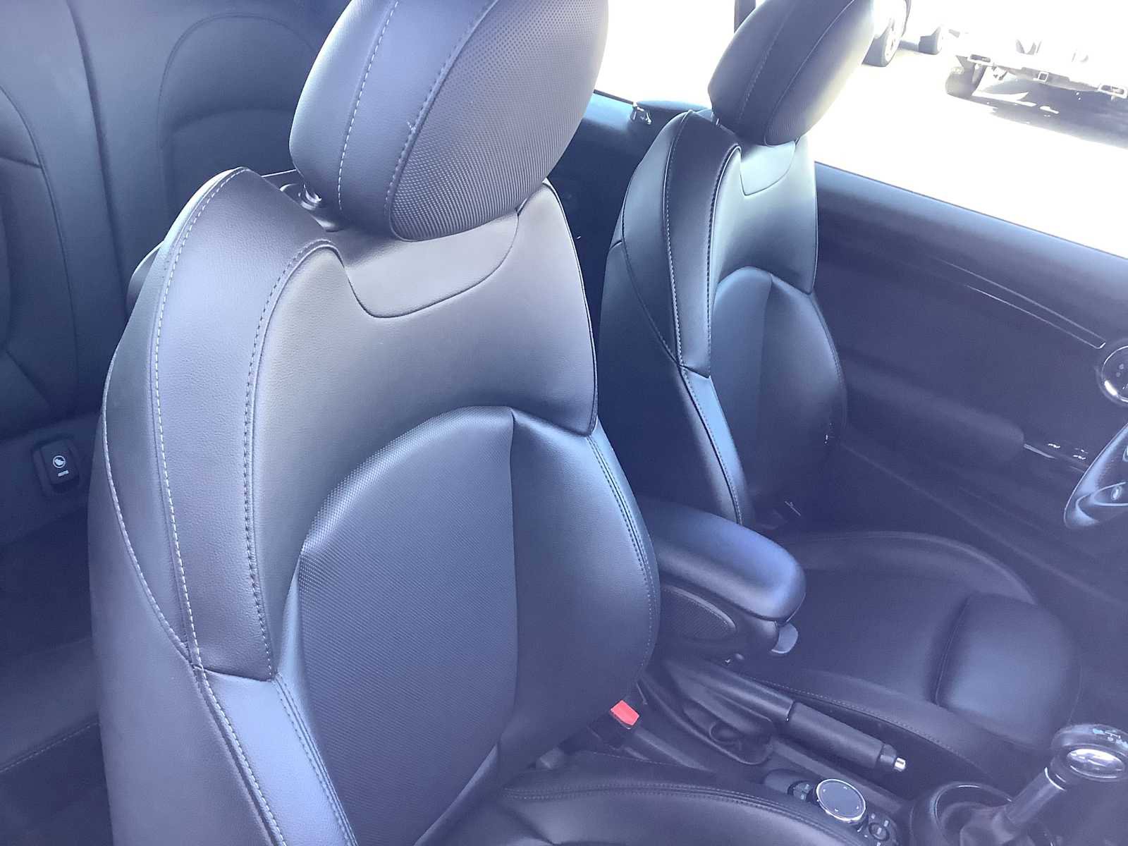 Used 2019 MINI Cooper S w/ Premium Package image 14