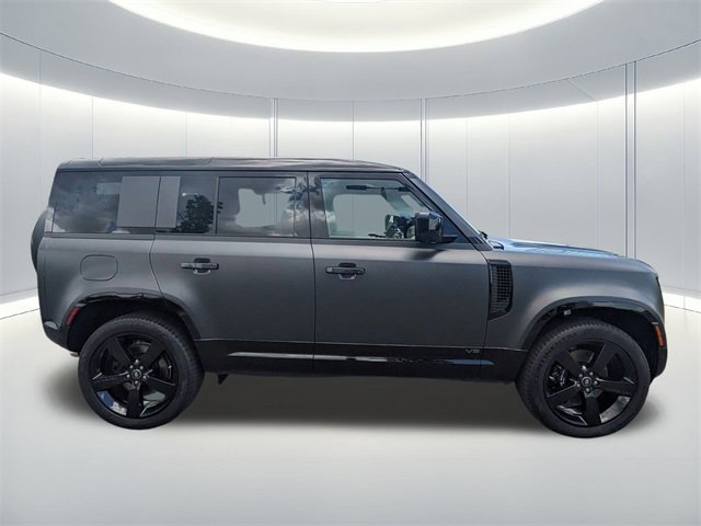 New 2025 Land Rover Defender 110 V8 image 5