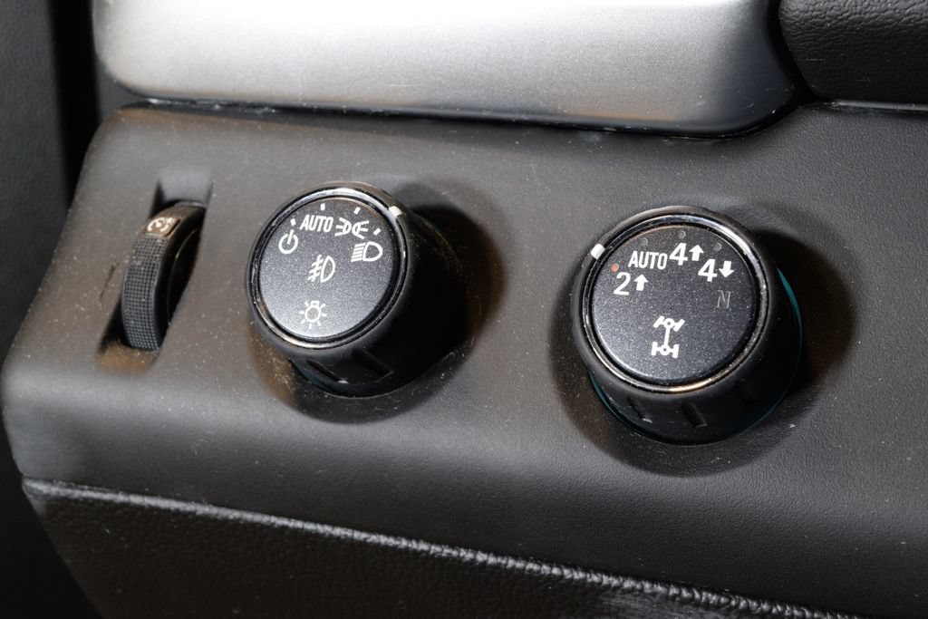 Used 2020 Chevrolet Tahoe Premier AWD/4WD image 18