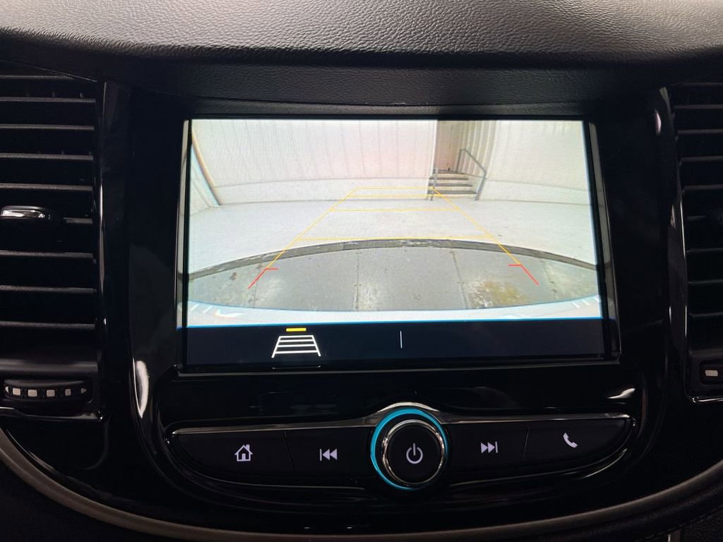 Used 2019 Chevrolet Trax LT w/ LT Convenience Package image 15
