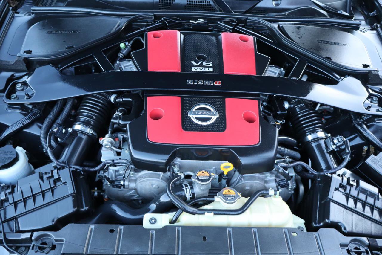 Used 2020 Nissan 370Z NISMO image 36