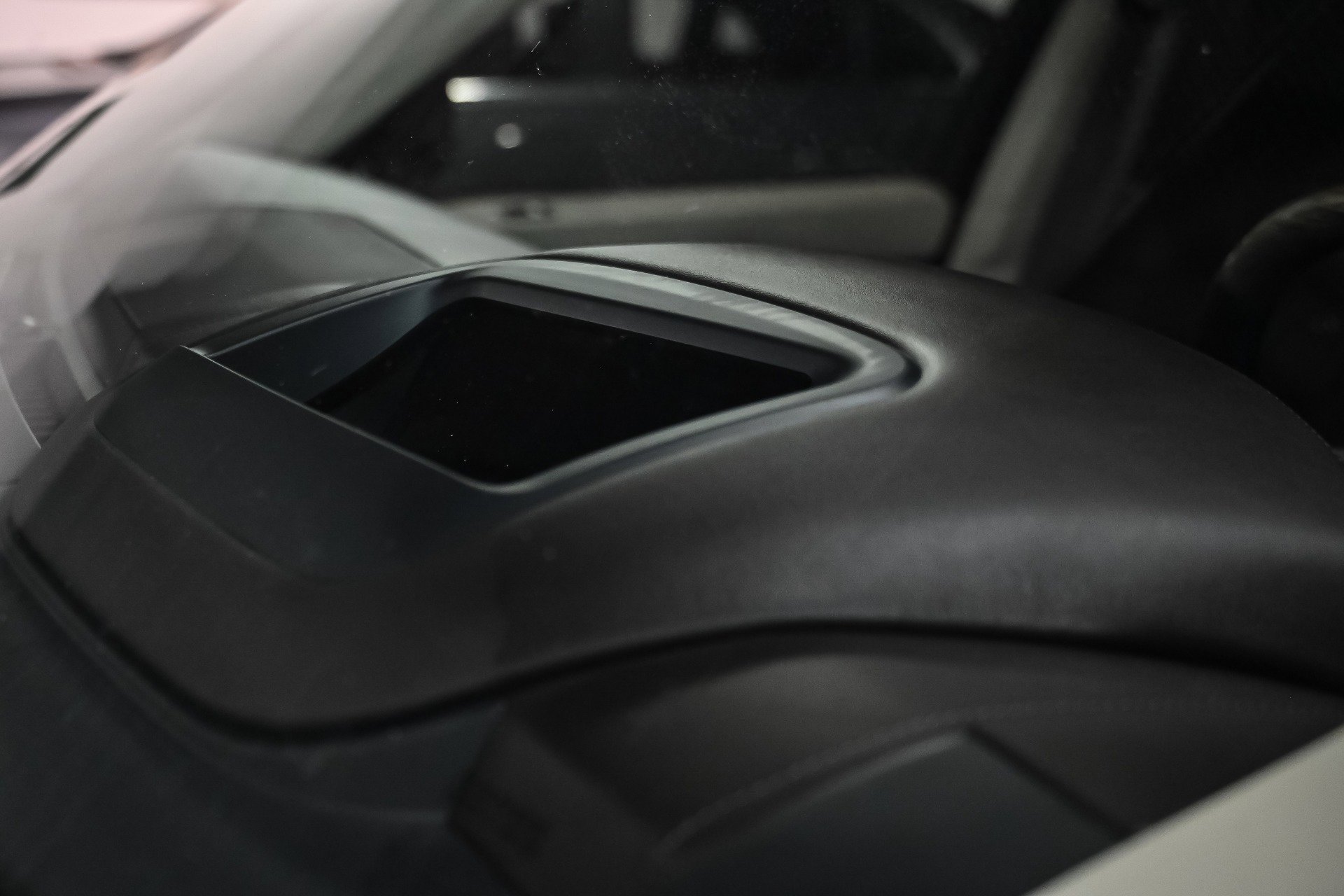 Used 2020 Land Rover Range Rover Long Wheelbase Autobiography image 12