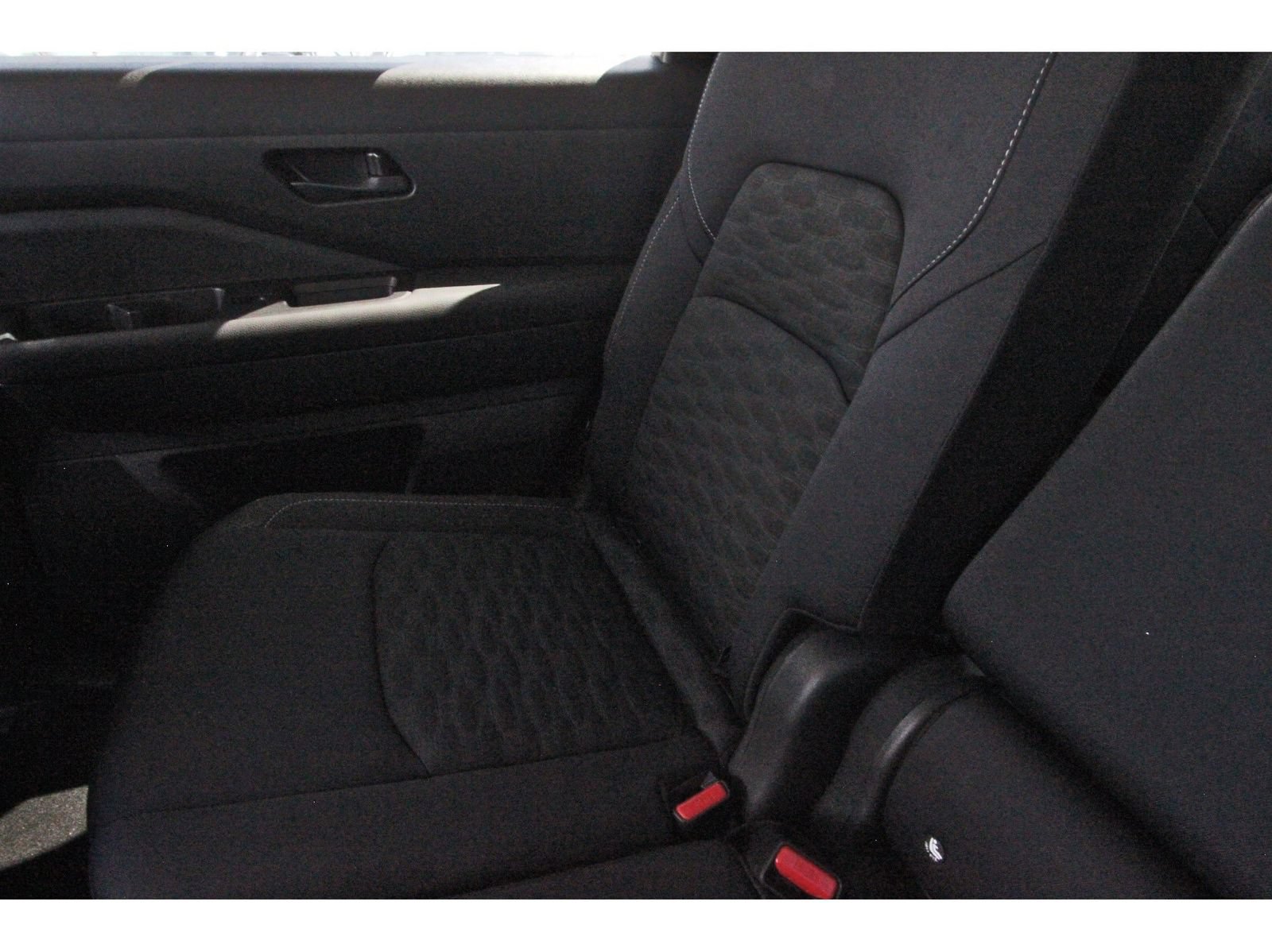 Certified 2025 Nissan Pathfinder SV FWD image 15
