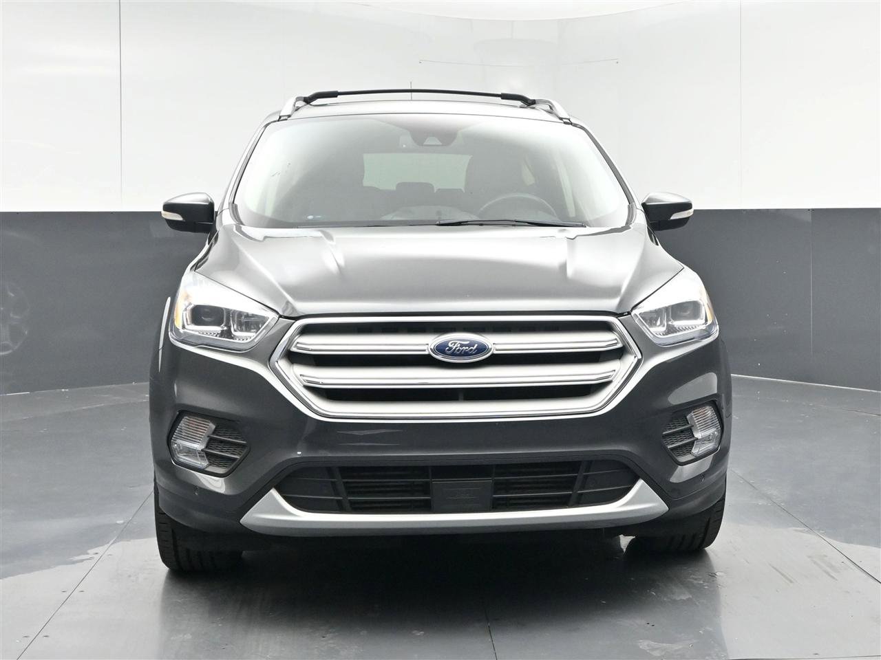 Used 2019 Ford Escape Titanium FWD image 2