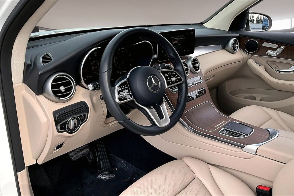 Used 2022 Mercedes-Benz GLC 300 4MATIC image 15