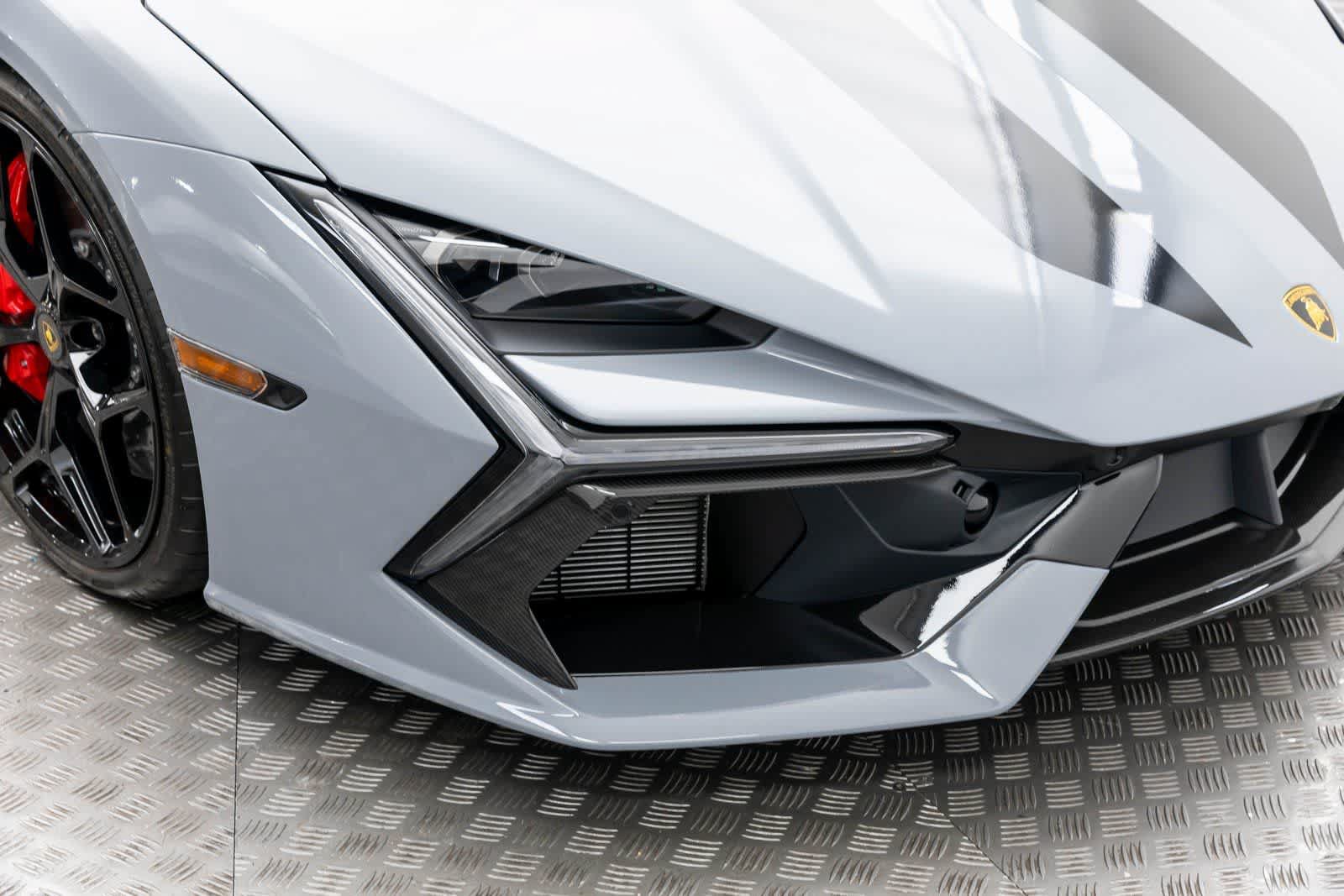 Used 2024 Lamborghini Revuelto AWD/4WD image 44