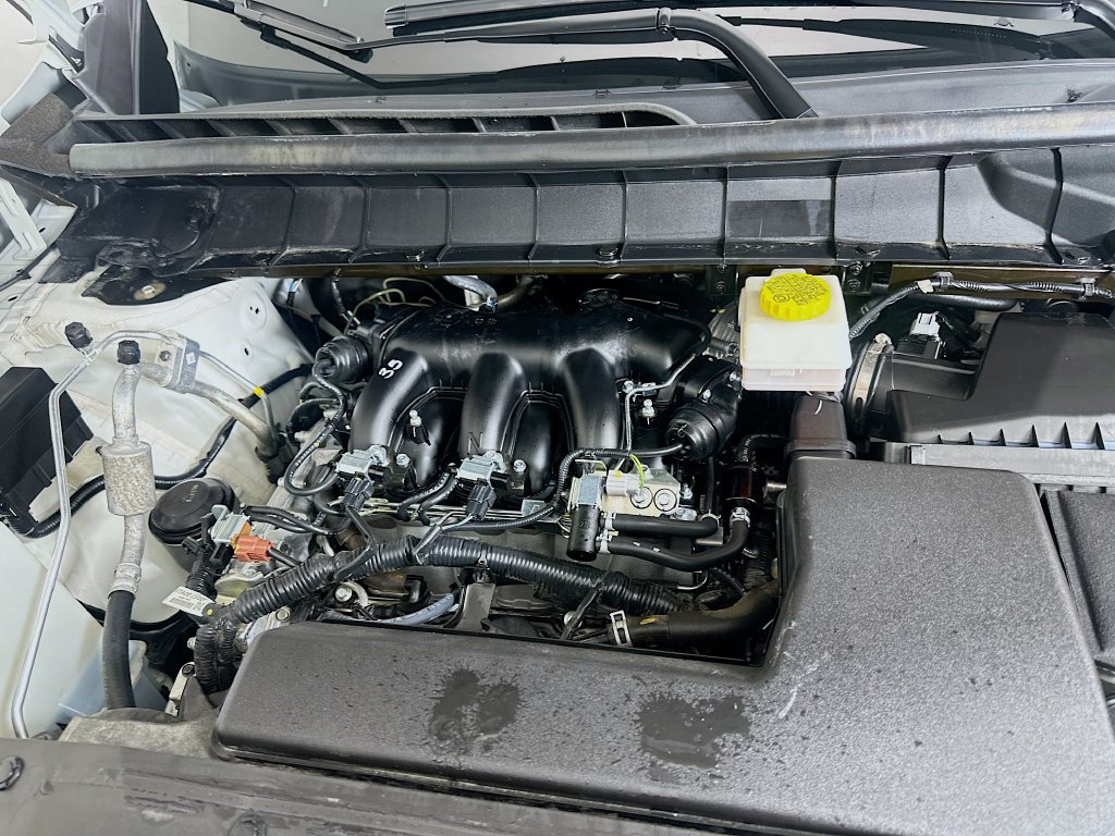Used 2025 Nissan Pathfinder Platinum FWD image 31