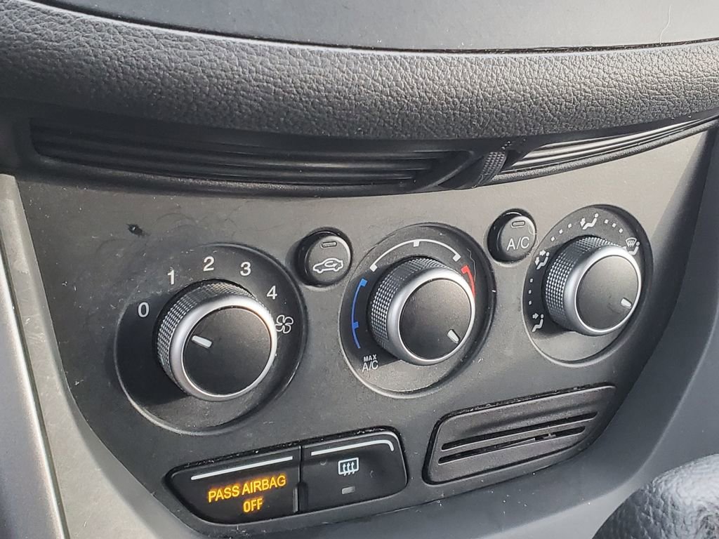 Used 2015 Ford Escape SE image 25