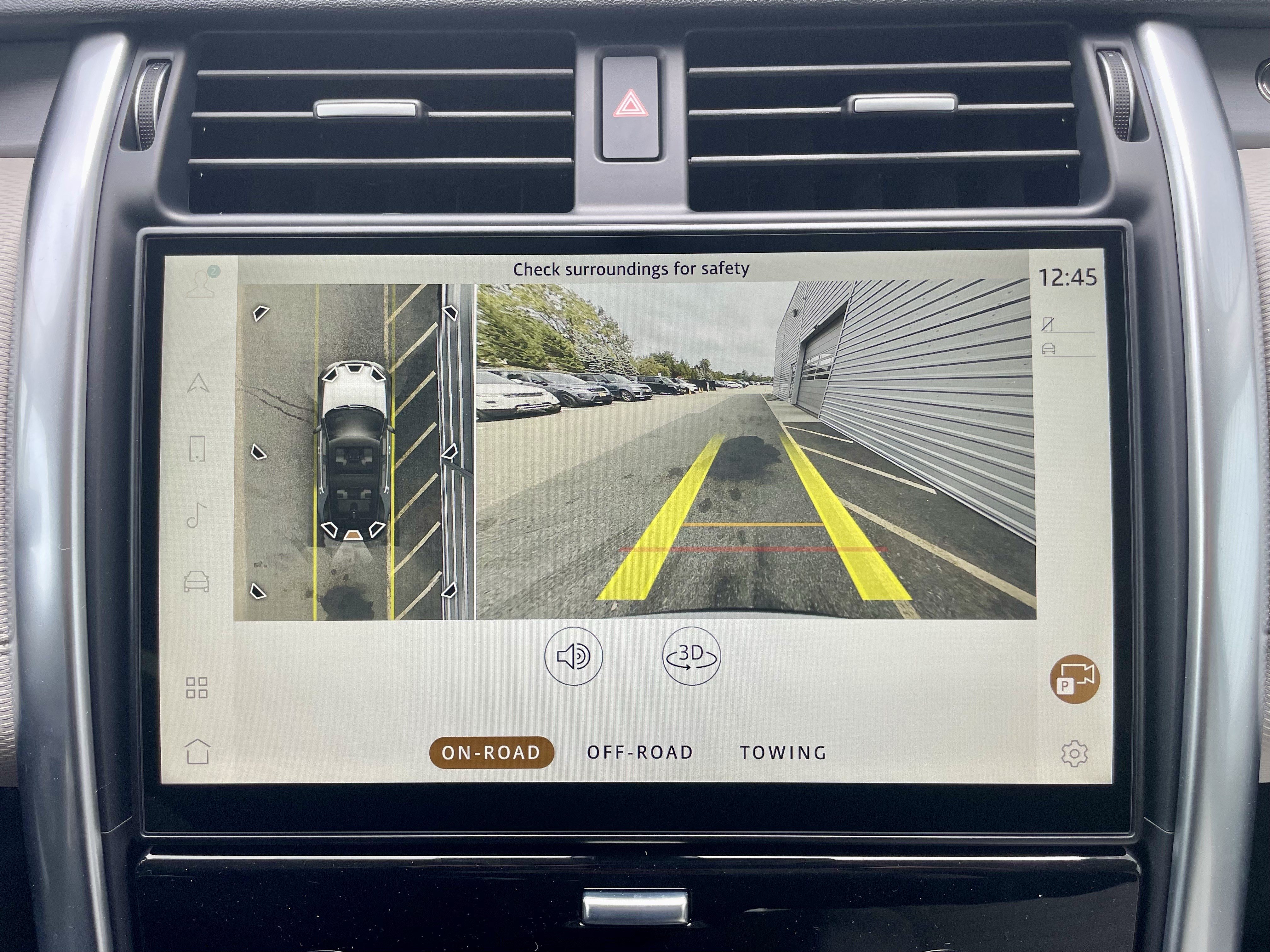 New 2026 Land Rover Discovery Dynamic SE AWD/4WD image 28