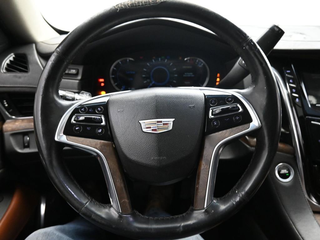 Used 2017 Cadillac Escalade Premium Luxury image 13