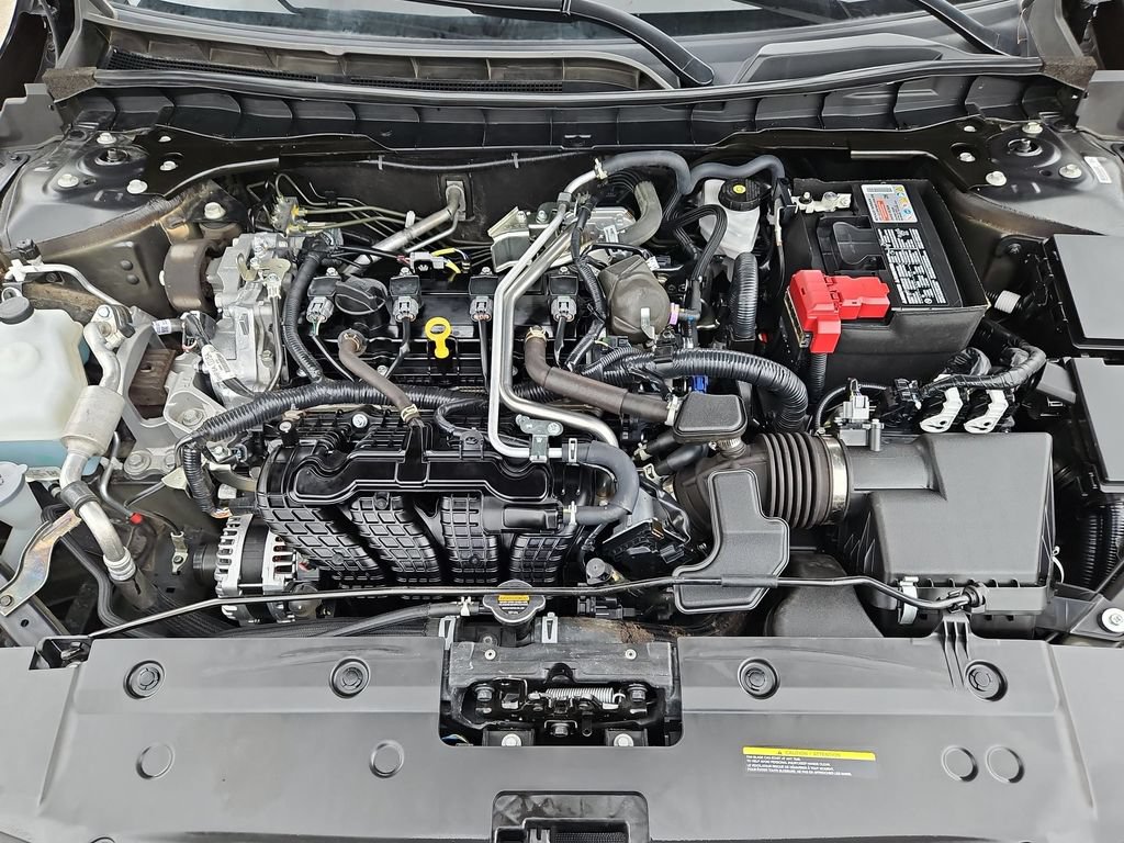 Used 2025 Nissan Altima 2.5 SV FWD image 35