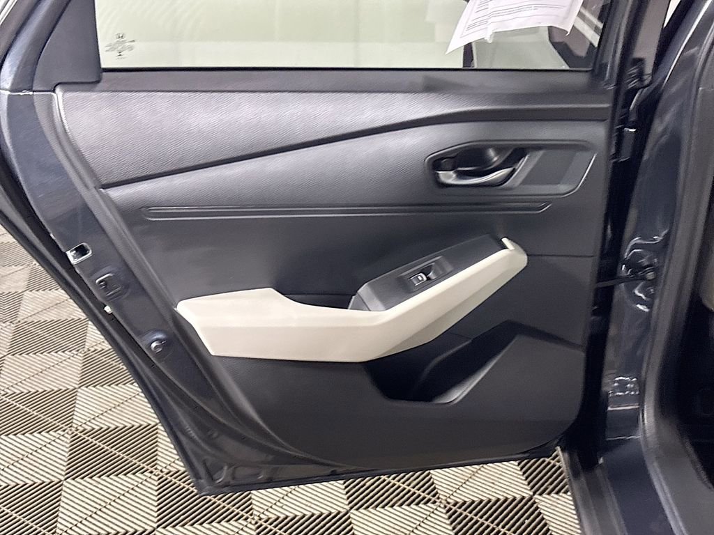 Used 2025 Honda Accord SE image 19