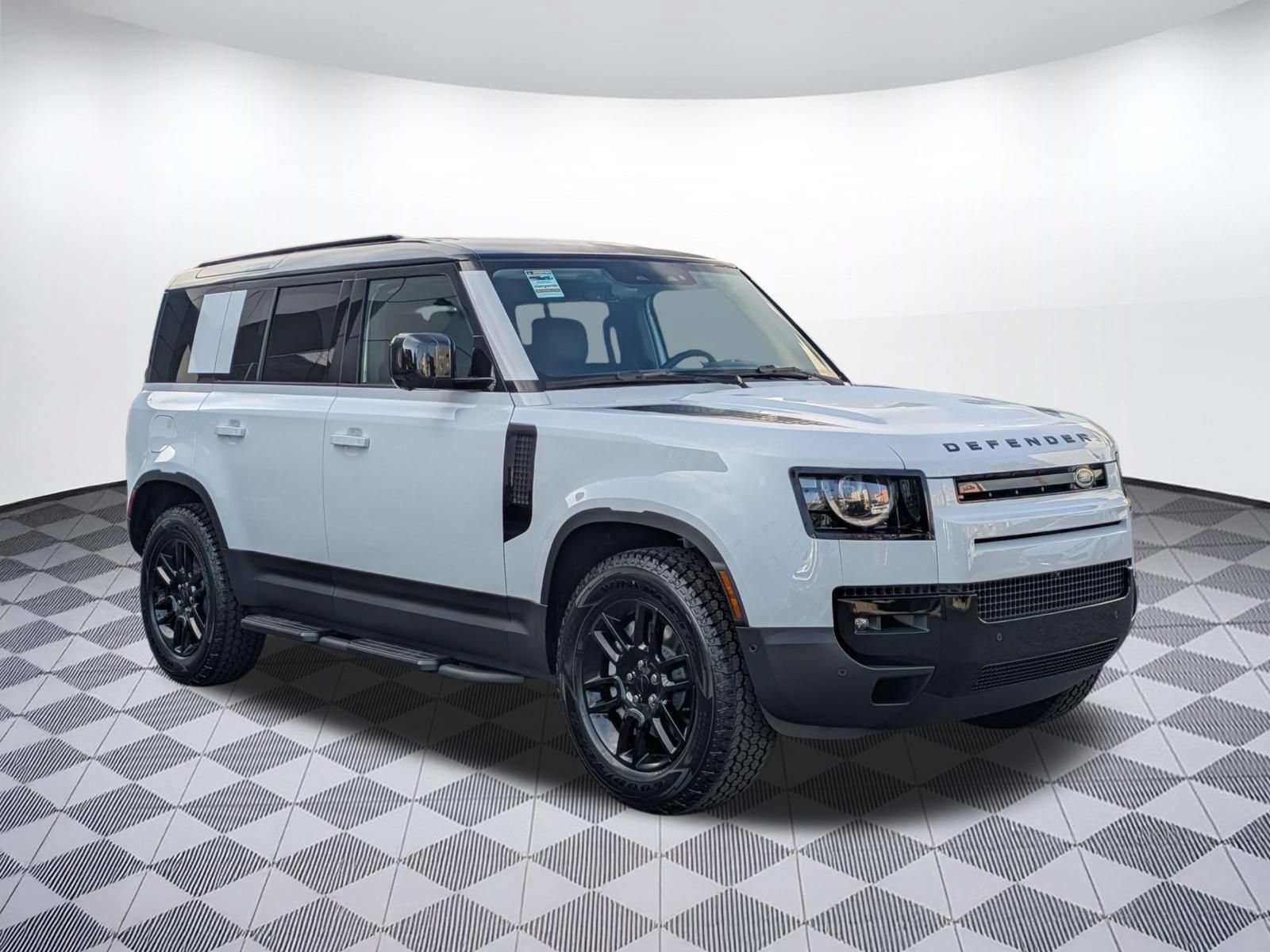 New 2026 Land Rover Defender 110 S AWD/4WD image 7
